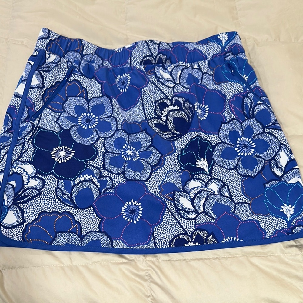 T by Talbots L skort Floral Blue EUC